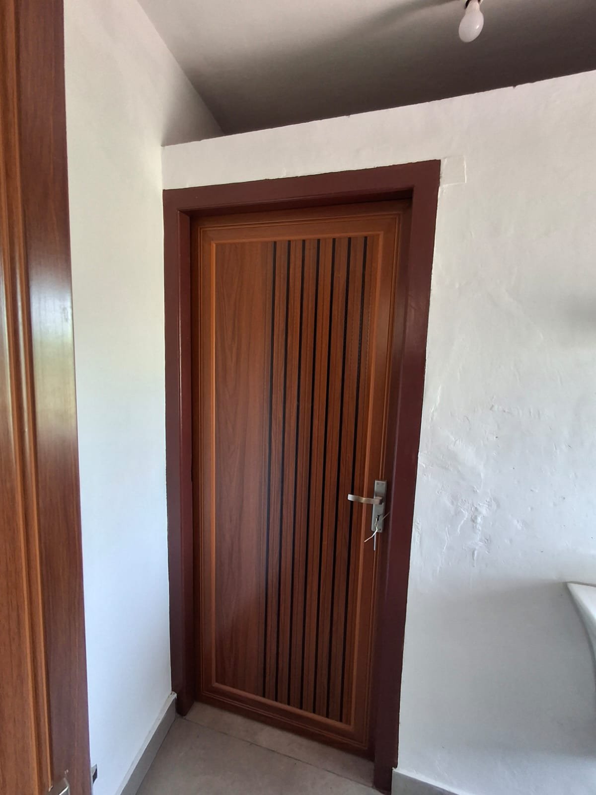  Doors (P.V.C, Fiber)