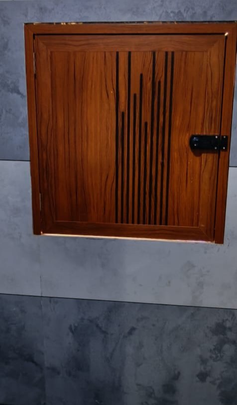  Doors (P.V.C, Fiber)